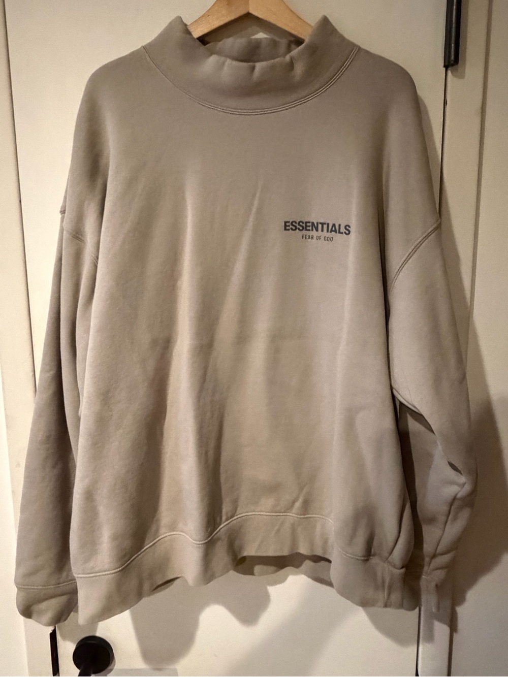 Men’s Beige Pullover Sweatshirt XL